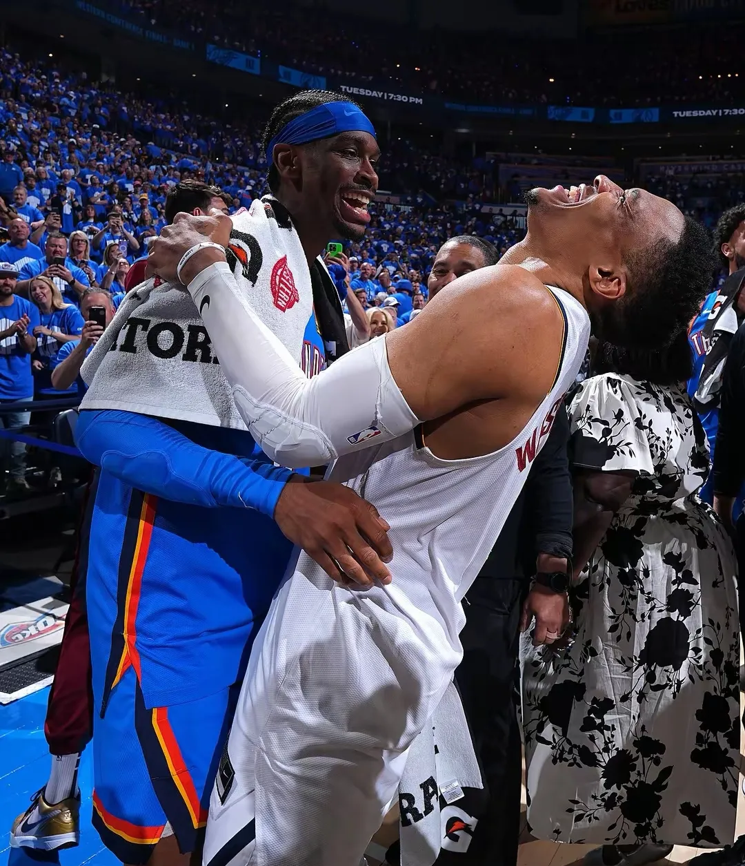 冲刺阶段体能课后;俄克拉荷马雷霆豪取连胜备战国王杯;媒体盛赞;球队文化再被提及的简单介绍-玖鼎娱乐官网