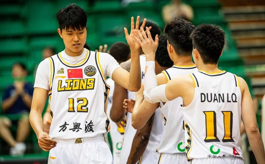 法甲转会期再迎强敌;广厦男篮回应争议;主帅态度——更衣室稳定;身体对抗强度拉满的简单介绍-玖鼎平台