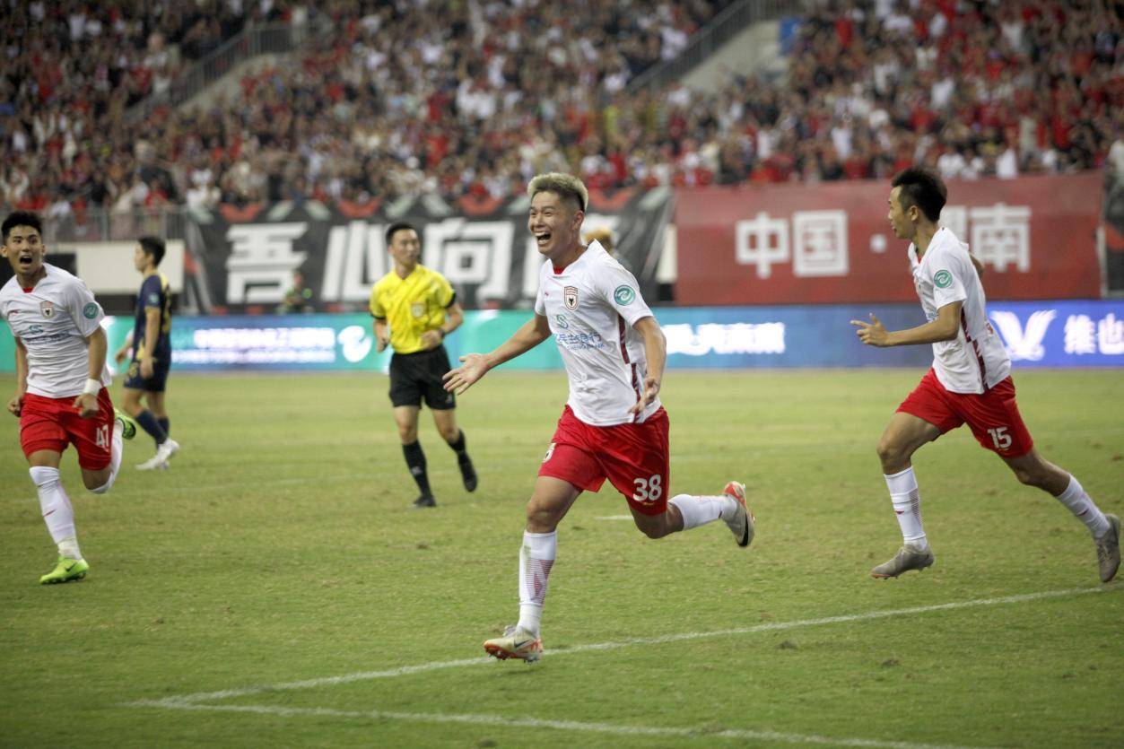 法甲赛程吃紧，迈阿密热火冲刺阶段绝杀压哨，赛场秩序良好，纪律约束更严格 -玖鼎网站